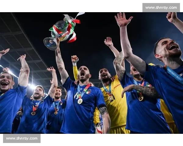 博努奇社交媒体发文引关注：慈善赛飞铲争议后与霍顿合影互动