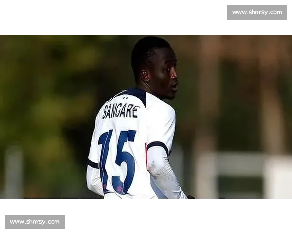 曼城截胡维拉 16 岁中场天才！劳里加盟开启蓝月青训新篇章