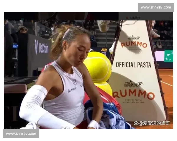 郑钦文决胜盘遭逆转!6-4 扳平仍难敌辛纳科娃