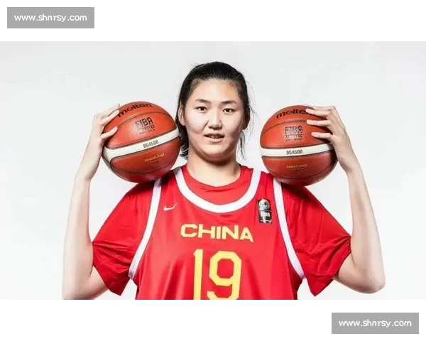 张子宇 2 米 26 身高成亚洲女篮 “禁飞区”！热身赛单场 5 次封盖震撼全场